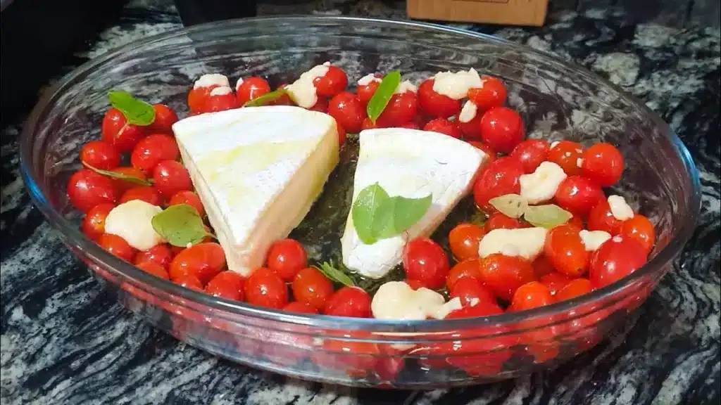 tomate cereja confitado com queijo brie